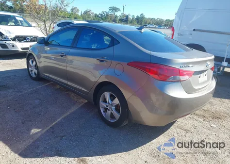 2013 Hyundai Elantra Gls/Limited z USA, uszkodzony, nr VIN 5NPDH4AE5DH174747